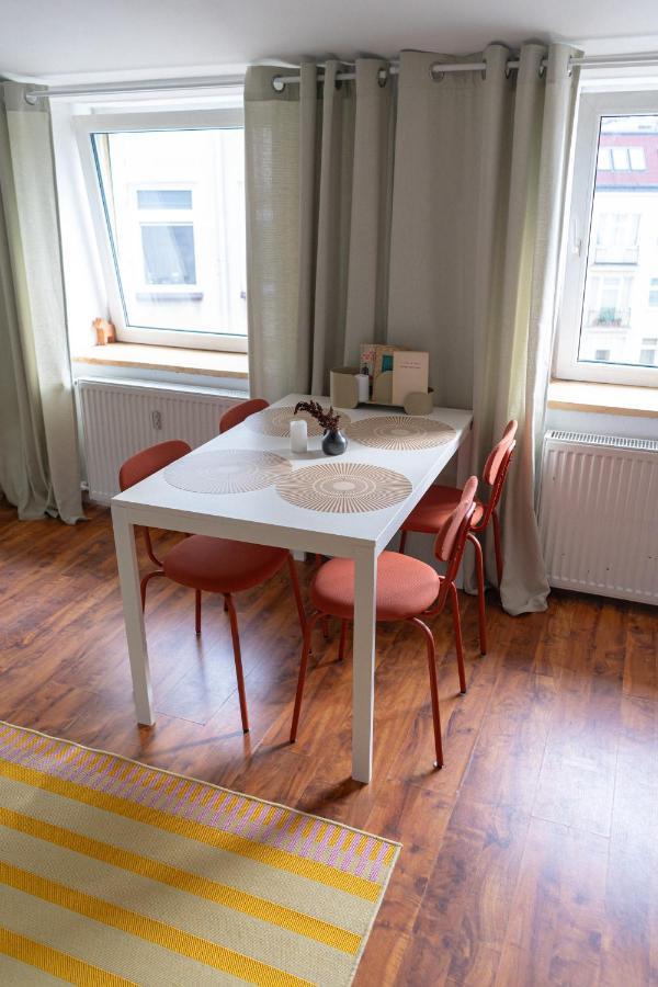 The Good Apartment Powisle 3 Bedrooms Varsovie Extérieur photo